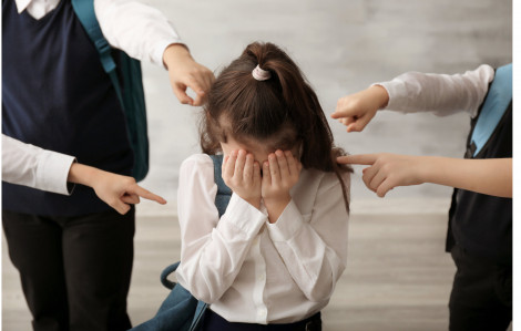 “Thế hệ cợt nhả” mở đường cho bạo lực học đường?