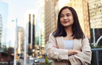Áp lực "gánh cả thế giới" làm chị em mỏi mệt