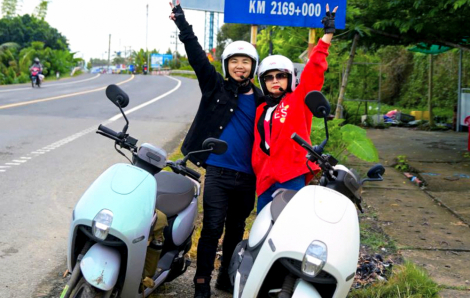 Đưa mẹ đi chơi