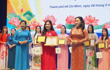 Tặng bằng khen cho 171 giáo viên mầm non dạy giỏi