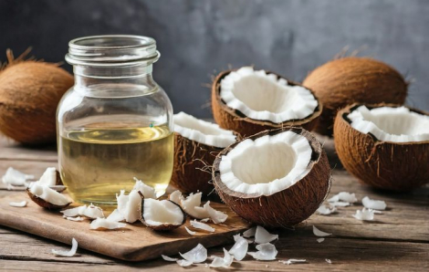Tiết kiệm cả "núi" tiền làm đẹp chỉ với một chai dầu dừa