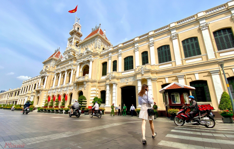 Những món ăn ngon “nhất thế giới” và cảnh quan tuyệt vời của Việt Nam trong mắt nhà văn Australia