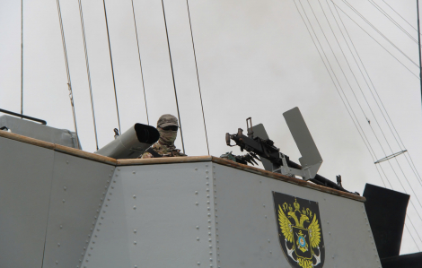 Ngắm đội tàu thuộc Hạm đội Thái Bình Dương của Nga ở cảng Tiên Sa