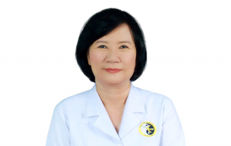 Vì sao bệnh nhân tin vào “bác sĩ mạng”?