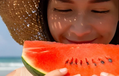 Tin tức ngày 11/5: 5 thực phẩm giúp cơ thể bù nước trong những ngày nắng nóng