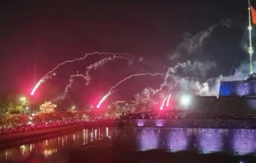 Sự cố bắn hỏa pháo súng thần công về phía khán giả ở Kỳ đài Huế là do dùng pháo hết date