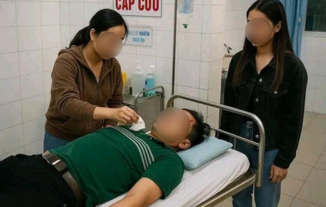 Xác minh thông tin “chồng nhập viện cấp cứu, vợ và người yêu cùng đến chăm sóc”