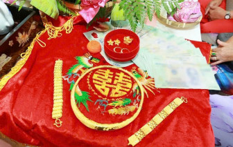 Con trai U40 đòi mẹ bán đất để có tiền cưới vợ
