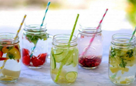 Công thức nước detox thanh mát mùa hè giúp da đẹp, dáng thon
