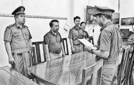 Bắt một đại gia ngành gỗ lừa chạy án để chiếm đoạt 650.000 USD