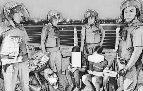 Đà Nẵng: Bắt giữ nhóm thanh thiếu niên mang súng tự chế, lái xe tốc độ cao trên phố