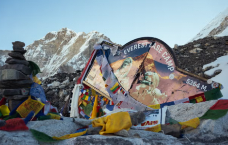 Các nhà leo núi Ấn Độ và Philippines trở thành nạn nhân đầu tiên của mùa leo núi Everest mới