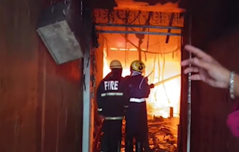 8 trẻ em trong số 17 người cùng gia đình tử vong trong vụ hỏa hoạn ở Ấn Độ