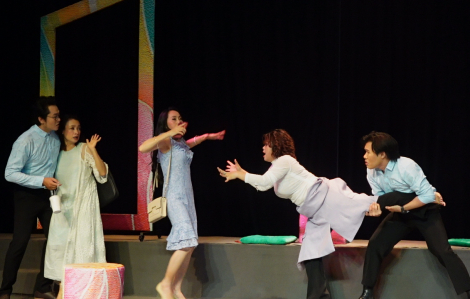 Lê Bê La tái xuất sau 10 năm, bùng nổ cơn ‘ghen’ trong vở kịch mới