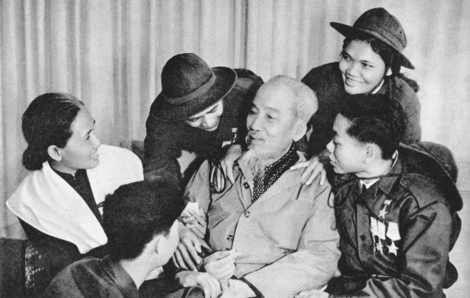 [Infographic] Bác Hồ với Sài Gòn - TPHCM: Mối gắn bó thiêng liêng