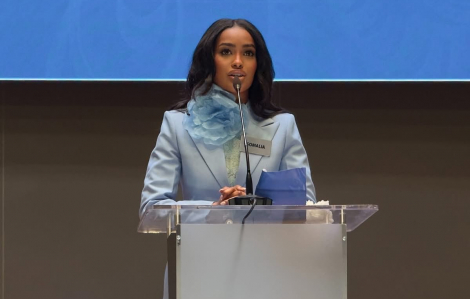 Thí sinh Hoa hậu Thế giới 2025 kể câu chuyện mình là nạn nhân của hủ tục FGM