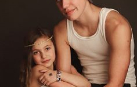 Lo bị con riêng của chồng lợi dụng