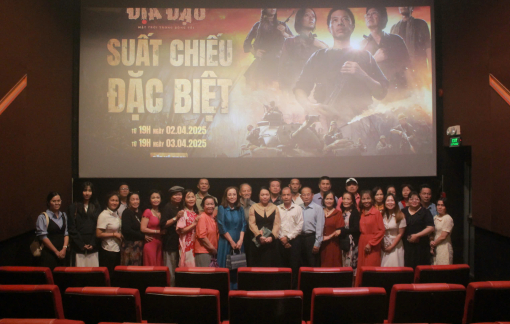 Kiều bào xúc động với “Địa đạo: Mặt trời trong bóng tối”