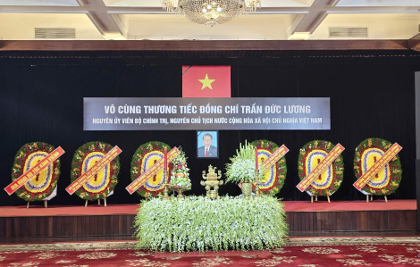 Không khí trước lễ viếng nguyên Chủ tịch nước Trần Đức Lương tại Hội trường Thống Nhất