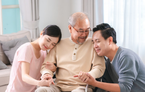 Không ly hôn vì thương ba chồng