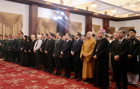 Lễ truy điệu nguyên Chủ tịch nước Trần Đức Lương tại TPHCM: Trang nghiêm, thành kính