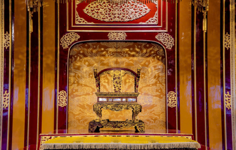 Ngai vàng triều Nguyễn bị phá hủy được chế tác dưới thời vua Gia Long