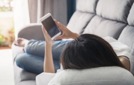 Nhiều người trẻ Hàn Quốc lười tìm việc, chỉ muốn "nằm nhà nghỉ ngơi lâu dài"