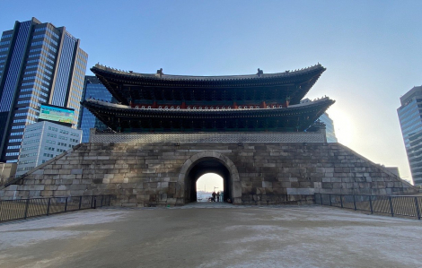 Những di sản bị hủy hoại - kỳ 1: Cổng thành 600 tuổi của Hàn Quốc chìm trong lửa