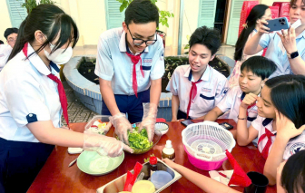 Bài 1: Nhiều địa phương chạy đua khắc phục thiếu phòng học, giáo viên