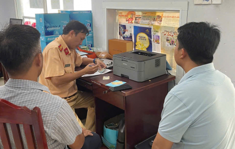 Công an mời tài xế ô tô đi ngược chiều ở thành phố Thủ Đức đến làm việc