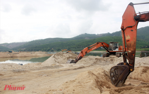 Cát lên 800.000 đồng/m3 nhưng không có để mua