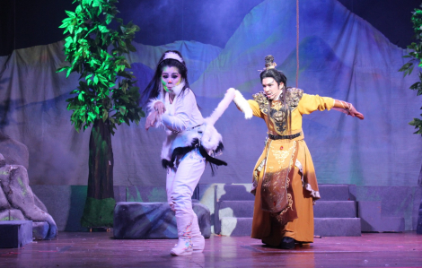 Xem “Hồ Nguyệt Cô hóa cáo” phiên bản mới