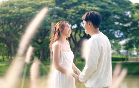 Nhìn đời bằng đôi mắt màu hồng