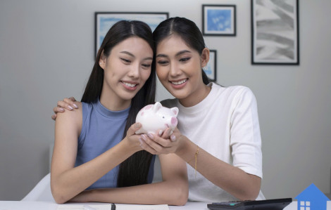 Em chồng bày cho chị dâu cách lập quỹ đen