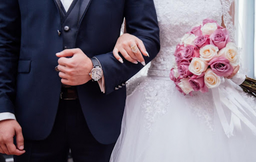 Tiền đâu mua vàng cưới vợ