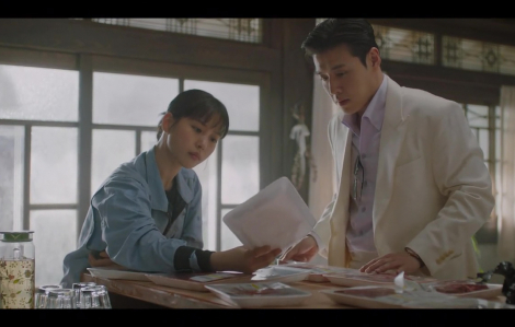 Có gì ở bộ phim gây sốt toàn cầu Tastefully Yours?