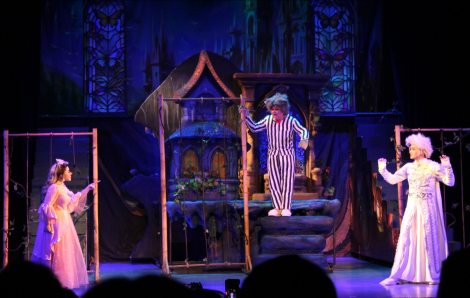 Bình Tinh đưa vũ đạo tuồng cổ vào vai công chúa mũi to