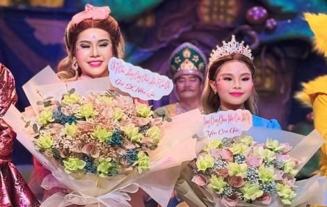 Bình Tinh "chiêu đãi" trẻ em mồ côi, khuyết tật xem kịch thiếu nhi