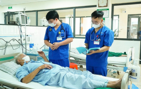 Nhiều người nhập viện cấp cứu vì say nắng