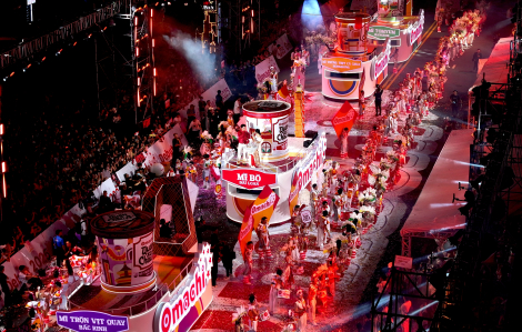 Sự kiện Omachi Debut 2025 gây sốt khi biến đại lộ Lê Lợi thành sân khấu ra mắt sản phẩm mới