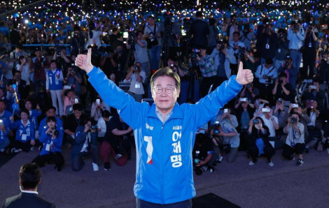 Ông Lee Jae-myung: Từ công nhân nhà máy đến Tổng thống Hàn Quốc