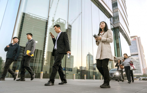 Xu hướng “giả vờ đi làm” lan rộng trong giới trẻ Trung Quốc