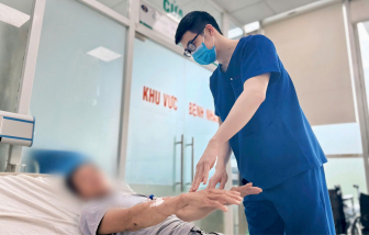 Nam thợ xây co giật, tổn thương gan thận sau nhiều giờ làm việc dưới nắng nóng