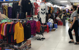 Tiểu thương nói đóng sạp không phải để né thuế, tránh kiểm tra