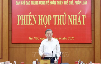 Tổng bí thư Tô Lâm: Tuyệt đối tránh "quyền anh - quyền tôi" trong hoàn thiện thể chế pháp luật
