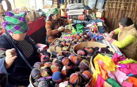 Đồng hành cùng những giấc mơ ở vùng biên cương