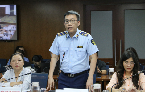 Hàng giả "đội lốt" hàng hiệu tràn lan tại Saigon Square: Phạt vẫn bán vì lợi nhuận quá cao