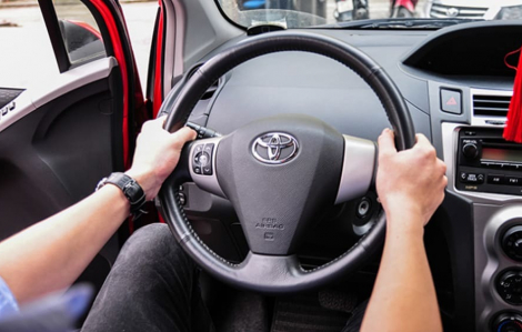 Vô lăng ô tô bẩn hơn cả bồn cầu công cộng