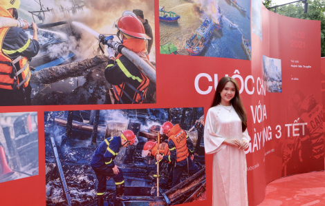 Hàng ngàn người dân TPHCM hào hứng tham gia ngày hội "Vinh quang Công an Nhân dân Việt Nam"