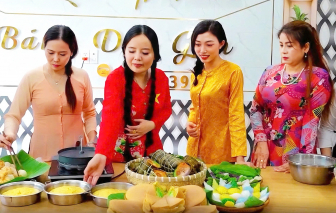 Cô gái có 2 bằng đại học chọn làm người “giữ lửa” bánh quê